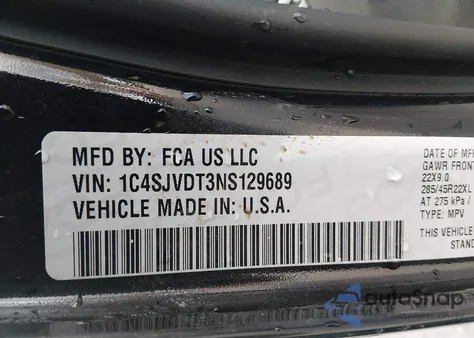 2022 Jeep Wagoneer Series Iii 4X4 z USA, uszkodzony, nr VIN 1C4SJVDT3NS129689